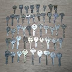 森*様 古道具 古い鍵 key ビンテージ アンティーク まとめて出品のサムネイル