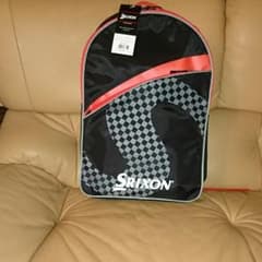 新品未使用品。スリクソンテニスリュック。のサムネイル