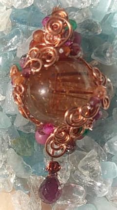 高品質　レッドブロンズルチル（１３ｍｍ）　ワイヤーアート・ペンダントのサムネイル