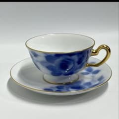 カップ&ソーサー OKURA 大倉陶園 陶器 ブルーローズ　金彩　2客 OKURA 大倉陶園 カップ＆ソーサー ブルーローズ 8011 金彩 - メルカリ