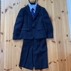 卒園式入学式に使用。商品の状態は未使用に近いくらい綺麗です。黒のストライプです。のサムネイル