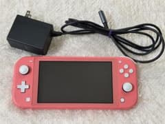 Nintendo Switch Lite ピンク 本体 充電器付きのサムネイル