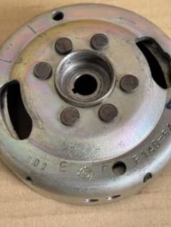 ホンダ純正 6v Lクランク用 フライホイール ステーターコイル(日立製)のサムネイル