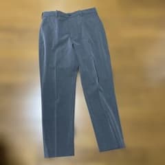UNIQLOグレー スラックス Sのサムネイル