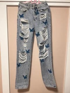 バタフライ刺繍 ダメージジーンズのサムネイル