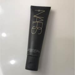 NARS ベルベットマットスキンティントのサムネイル