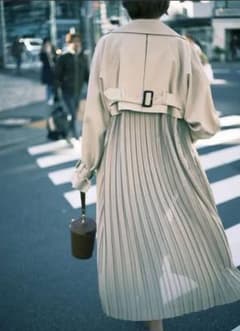 megu様専用　ameri vintage プリーツトレンチコートのサムネイル