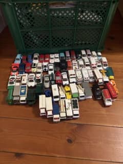 トミカまとめ売り 70台以上 - メルカリ