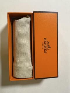 新品未使用　HERMES ルージュ エルメス リップバームのサムネイル