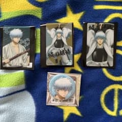 銀魂 坂田銀時 ブロマイド 3枚 缶バッジ 1個 セットのサムネイル
