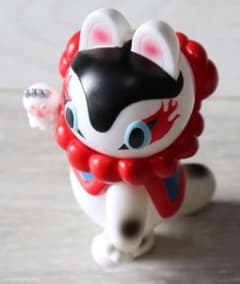 新品郷土玩具怪獣イヌハリゴン スケルトン イラストサイン入り ソフビ