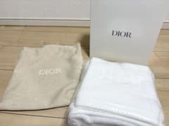Dior ホワイトタオルセット ギフトバッグ付き 3枚セット 新品】Dior タオルセット 2枚 ホワイト 収納袋付き - メルカリ