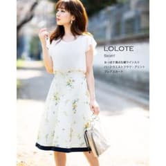 6/1まで限定値下！花柄スカートのサムネイル