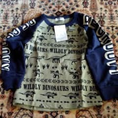 〈新品・未使用〉トップス　恐竜柄　トレーナー　裏起毛　男の子　お洒落　お出かけのサムネイル