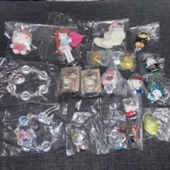 サンリオ めじるしアクセサリー ミニフィギュア チャーム まとめ売りのサムネイル
