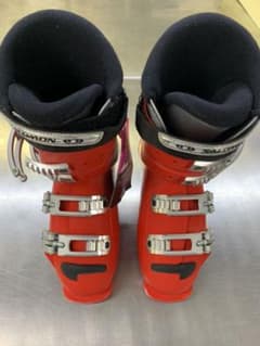 スキーブーツ　SALOMON サモロンのサムネイル