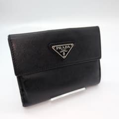 PRADA サフィアーノ レザー 二つ折り財布 三角ロゴプレート 黒