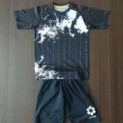 sfida サッカーウェア 上下セット 黒　150cmのサムネイル