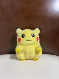 初期ピカチュウ ぬいぐるみ TOMY製のサムネイル