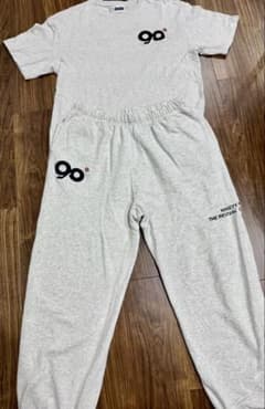 Yoshimi 9090 Tシャツ スウェットパンツ セットアップ Yoshimi様専用 9090 Tシャツ スウェットパンツ セットアップ - メルカリ