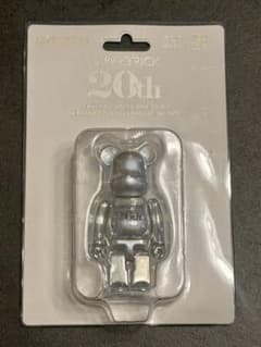 お値下⭕️BE@RBRICK 20th DEEP CHROME Ver. 100% - メルカリ