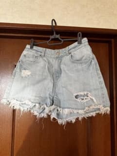 ハニーズ デニムショートパンツ ダメージ加工 Lのサムネイル