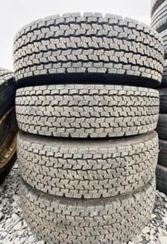 トラック用タイヤ　225/90R17.5　タイヤホイールセット　6本セットのサムネイル