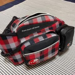 mazume レッドムーン　ウエストバッグ　インフレータブルライフジャケットのサムネイル