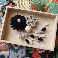 【黒鳥】つまみ細工　髪飾り卒業式 成人式 和装 かんざし 袴 振袖　夏祭り浴衣のサムネイル