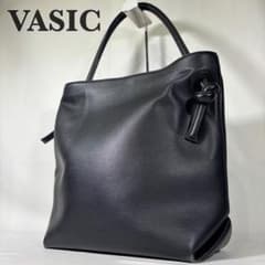 『VASIC』PATTI トートバッグ ブラック VASIC Patti トートバッグ 肩掛け A4収納可能 レザー ブラック - メルカリ