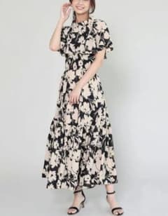 ☆新品、未使用☆ FENNELバイカラーフラワープリントワンピース ヤマダヤ ☆新品、未使用☆ FENNELバイカラーフラワープリントワンピース