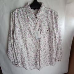 新品 花柄 長袖シャツ ブラウス ホワイト M-Lのサムネイル