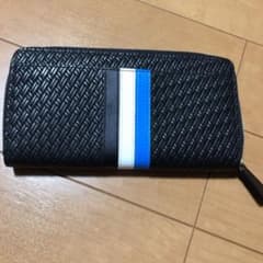 タケオキクチ 財布のサムネイル