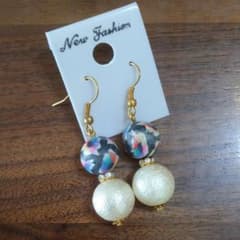 ビーズゆらゆらピアス☆のサムネイル