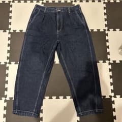 デニムパンツ インディゴブルー タック入り - メルカリ