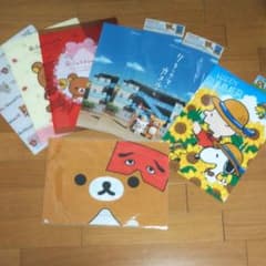リラックマ とスヌーピークリアファイルのサムネイル