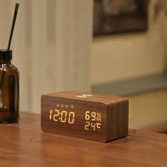 お部屋をおしゃれに✨ 目覚まし時計 置き時計 スマホ充電 木目 (ブラウン)のサムネイル