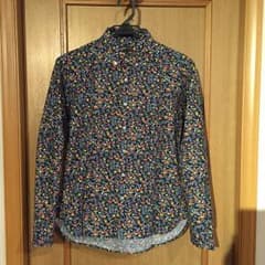 【BEAMS】 花柄ボタンダウンシャツのサムネイル