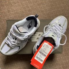 NEW BALANCE MR530SGのサムネイル