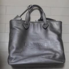 ゆーみ様専用　LOEWE　ハンドバッグのサムネイル