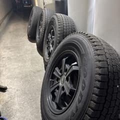 ハイエース　スタッドレスタイヤアルミセット東京都引き取り限定flex ハイエース スタッドレスタイヤアルミセット東京都引き取り限定flex