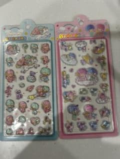 2枚セット　硬いシールのサムネイル