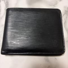 LOUIS VUITTON エピ 二つ折り財布 ブラックのサムネイル