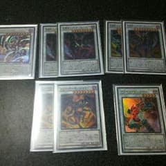 緊急値下げ！！　遊戯王　ジャックデッキ！！！　レッドデーモン　＋おまけ付き！！のサムネイル
