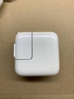 Apple純正 USB充電器 MacBookPro iPhone iPadのサムネイル