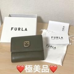 ❤️お値引き中❤️☆極美品☆ FURLA 三つ折り財布　袋箱付きのサムネイル