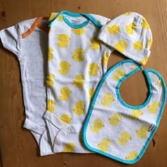 ★新品・未使用品★値下げしました！ガーバーのロンパース他 4点セットのサムネイル