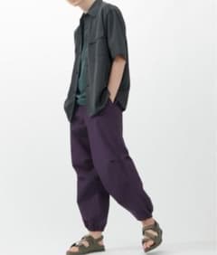 ユニクロ　82cm ワイドフィットパラシュートパンツ　タグ付き未使用のサムネイル