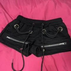 ブラック ショートパンツ ジップ装飾のサムネイル