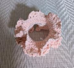 ハンドメイド かぎ針編み シュシュ ピンクのサムネイル
